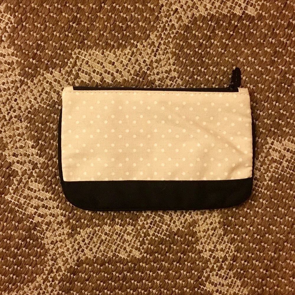 IPSY MYSTERY MAKEUP BAG 💄🎀💋 - Picture 3 of 5